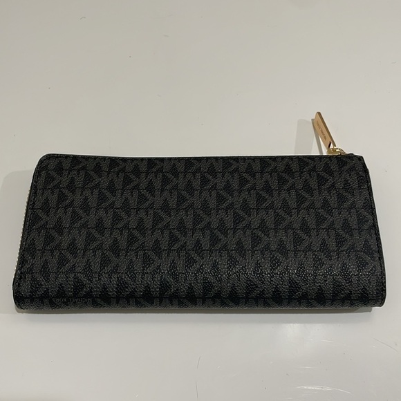 Michael Kors Large Zip Around Black & Gray Leather Logo Wallet—BEAUTIFUL! NWT - Picture 8 of 9